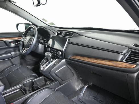 Used 2018 Honda CR-V Touring image 14
