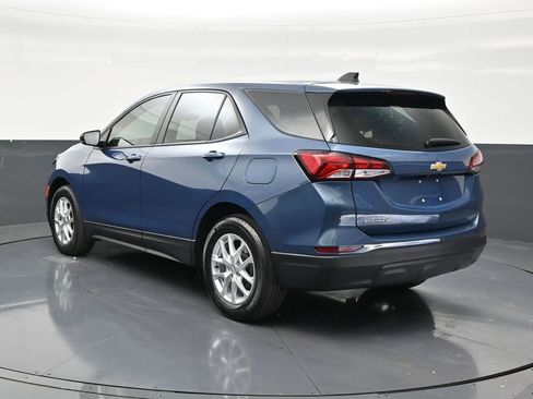 Used 2024 Chevrolet Equinox LS FWD image 3