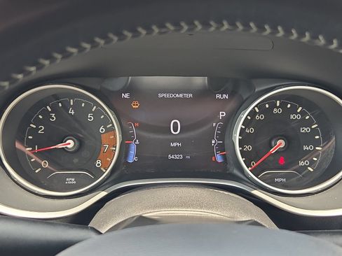 Used 2018 Jeep Compass Latitude w/ Popular Equipment Group FWD image 22