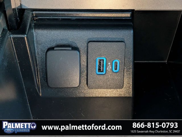 Used 2023 Ford Explorer XLT RWD image 22