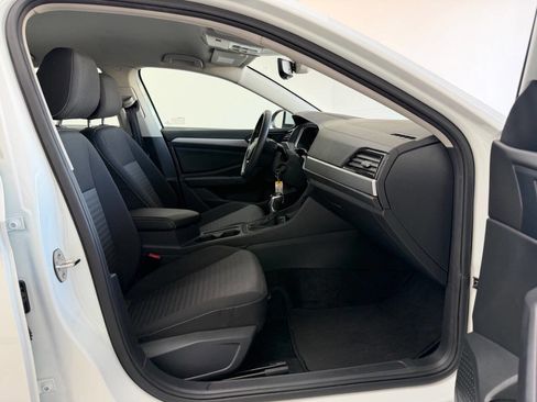 Used 2025 Volkswagen Jetta S image 17