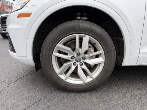 Used 2020 Audi Q5 2.0T Premium w/ Convenience Package AWD/4WD image 10