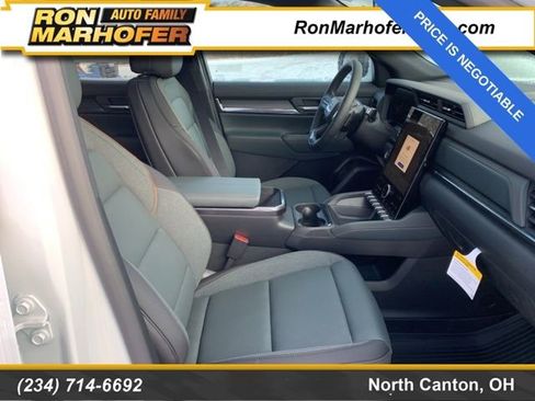 New 2026 GMC Terrain AT4 w/ LPO, Floor Liner Package AWD/4WD image 28