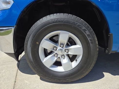 Used 2024 RAM 1500 Classic SLT AWD/4WD image 9
