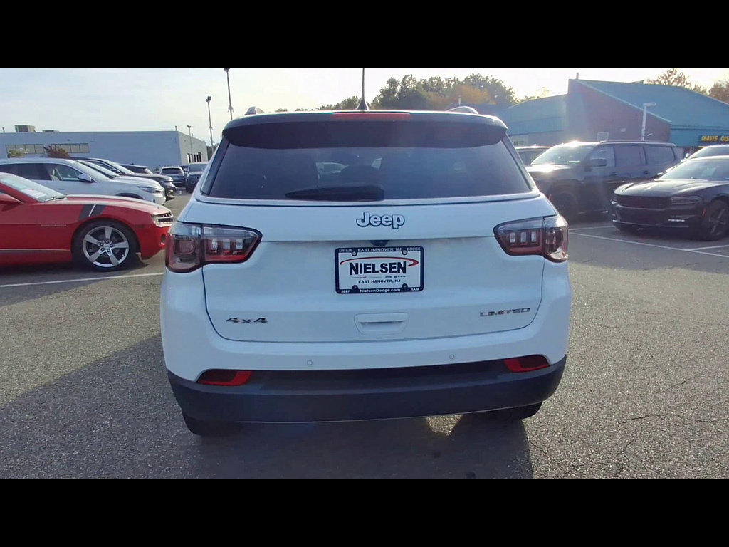 Used 2024 Jeep Compass Limited w/ Sun and Sound Group AWD/4WD image 7