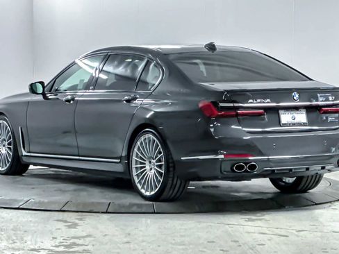 Used 2021 BMW ALPINA B7 xDrive w/ Luxury Rear Seating Package image 6