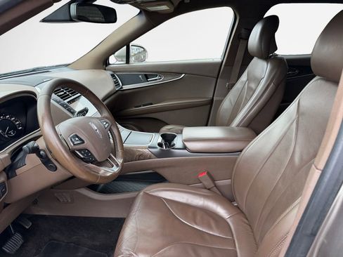 Used 2018 Lincoln MKX Reserve w/ Lincoln MKX Climate Package image 12