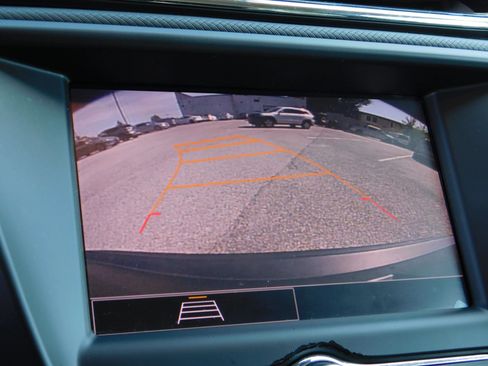 Used 2021 Chevrolet TrailBlazer LS FWD image 17