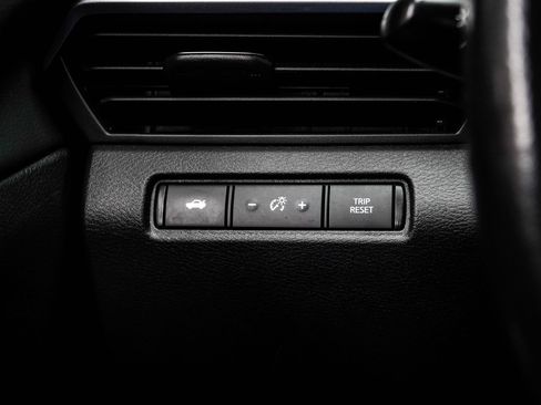 Used 2024 Nissan Altima 2.5 SR FWD image 30