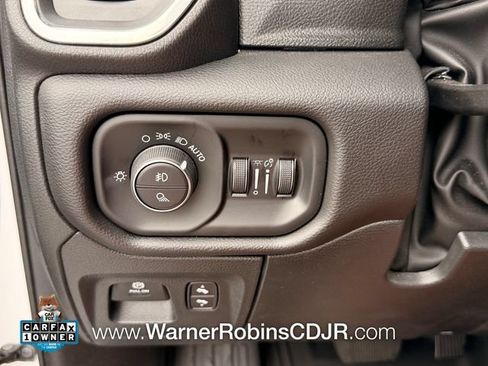Used 2025 RAM 1500 Laramie w/ Sport Appearance Package AWD/4WD image 31