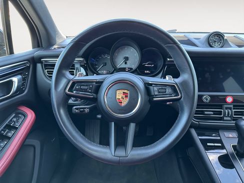 Used 2023 Porsche Macan S AWD/4WD image 12