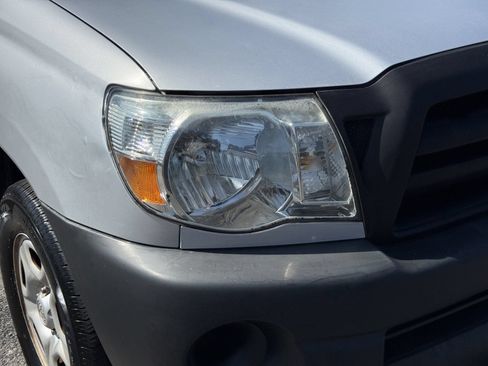 Used 2005 Toyota Tacoma 2WD Regular Cab image 10