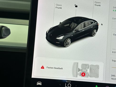 Used 2018 Tesla Model 3 Long Range AWD/4WD image 36