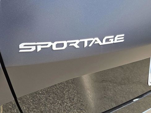 New 2026 Kia Sportage SX image 11
