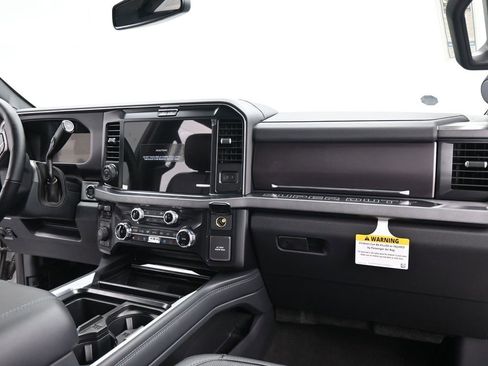 New 2026 Ford F250 Platinum w/ FX4 Off-Road Package image 2