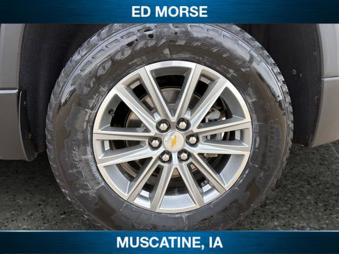 Used 2023 Chevrolet Traverse LT w/ LPO, Floor Liner Package image 10