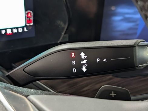 Used 2025 Chevrolet Suburban Premier image 29