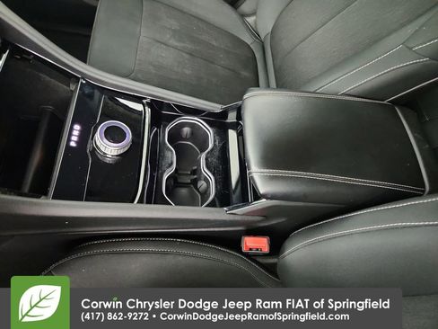 Certified 2023 Jeep Grand Cherokee Laredo image 29