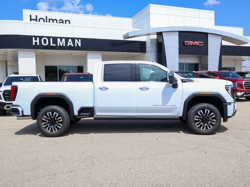 New 2026 GMC Sierra 2500 Denali Ultimate w/ Max Trailering Package AWD/4WD image 2