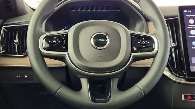 New 2026 Volvo XC90 T8 Plus w/ Protection Package AWD/4WD image 25
