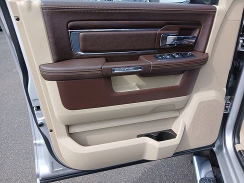 Used 2014 RAM 2500 Longhorn w/ Convenience Group RWD image 12