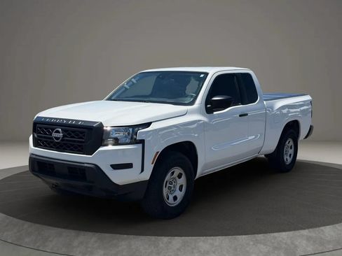 Used 2024 Nissan Frontier S w/ Technology Package RWD image 1