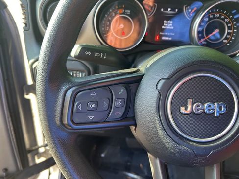 Used 2021 Jeep Wrangler Unlimited Sport AWD/4WD image 22