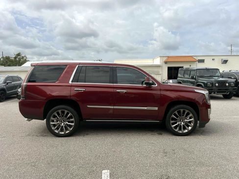 Used 2019 Cadillac Escalade Platinum RWD image 7