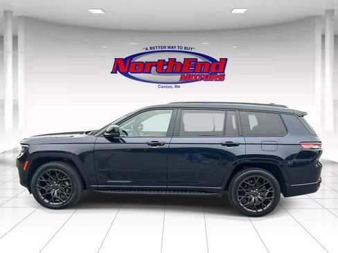 Used 2023 Jeep Grand Cherokee L Summit AWD/4WD image 6