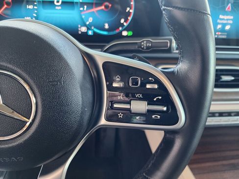 Used 2023 Mercedes-Benz GLE 350 4MATIC w/ AMG Line Exterior image 39