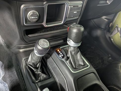 Used 2020 Jeep Wrangler Unlimited Sport AWD/4WD image 23