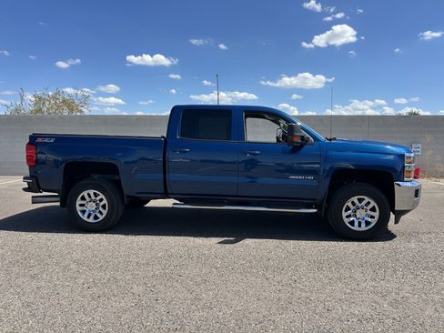 Used 2016 Chevrolet Silverado 3500 LT w/ LT Convenience Package AWD/4WD image 6