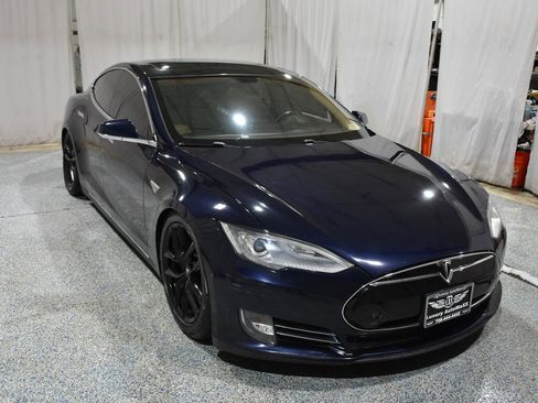 Used 2013 Tesla Model S Performance RWD image 3