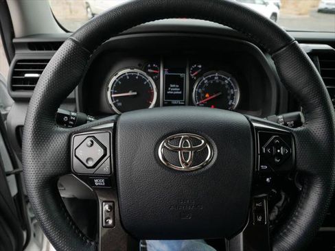 Certified 2024 Toyota 4Runner TRD Off-Road Premium w/ Moonroof Package AWD/4WD image 28