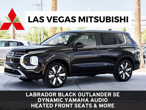 Used 2025 Mitsubishi Outlander SE FWD image 1