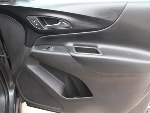 Used 2019 Chevrolet Equinox LT image 12