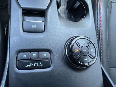 Used 2025 Ford Ranger Raptor AWD/4WD image 34