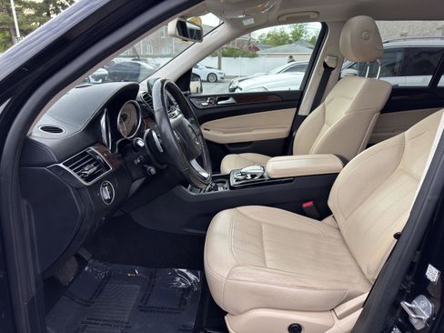 Used 2019 Mercedes-Benz GLS 450 4MATIC w/ Premium 1 Package image 19
