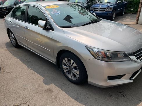 Used 2013 Honda Accord LX image 2