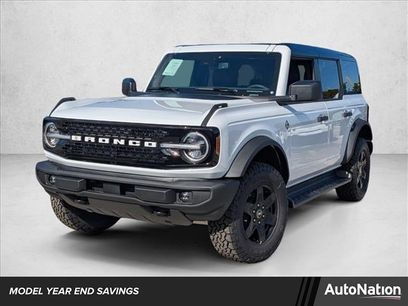 New 2025 Ford Bronco Outer Banks w/ Black Appearance Package