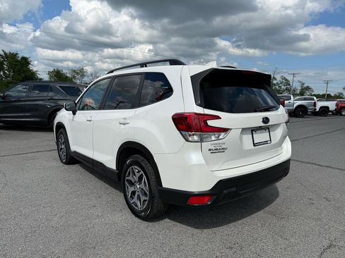 Used 2020 Subaru Forester Premium image 4