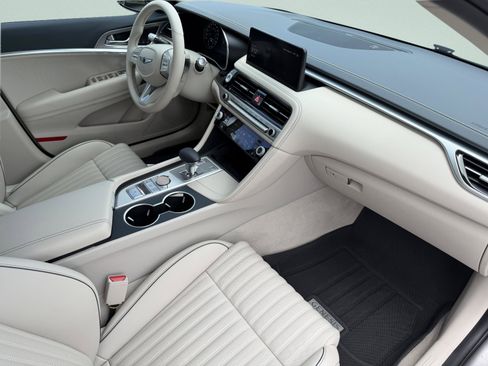 Used 2026 Genesis G70 2.5T Prestige RWD image 13