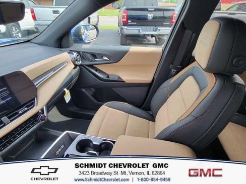 New 2026 Chevrolet Equinox ACTIV w/ Convenience Package III image 17