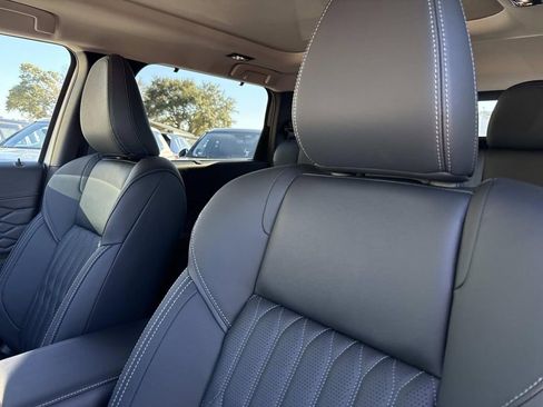 New 2026 Mitsubishi Outlander SEL FWD image 23