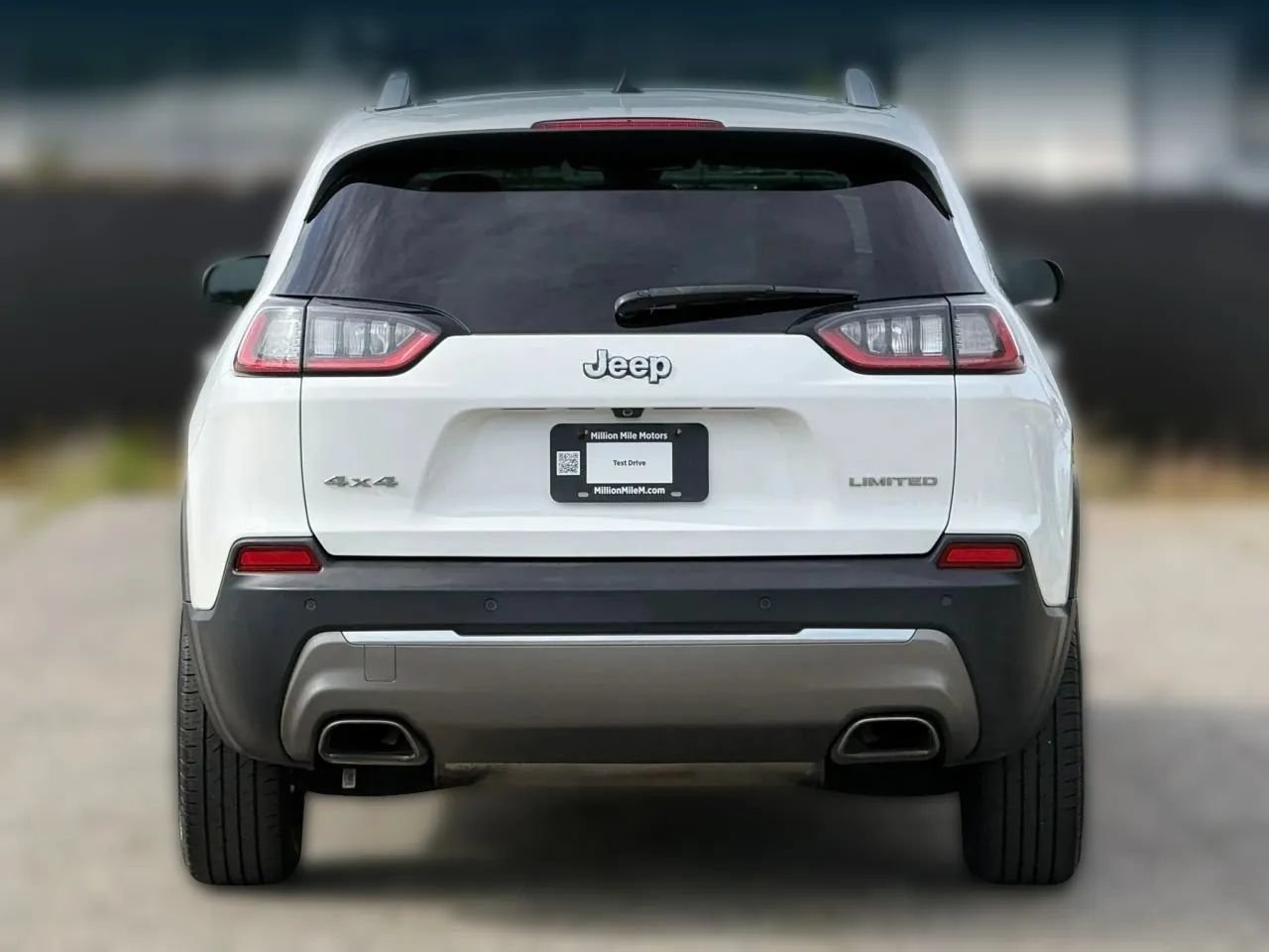 Used 2019 Jeep Cherokee Limited AWD/4WD image 4