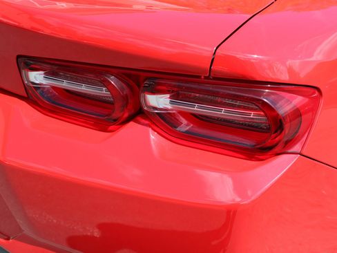 Used 2022 Chevrolet Camaro LT RWD image 23