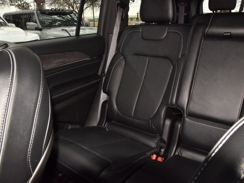 Used 2022 Jeep Grand Cherokee L Overland image 20