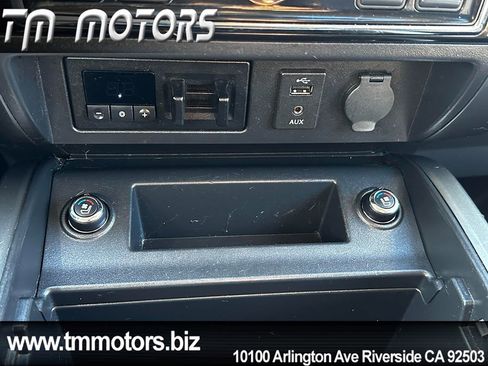 Used 2016 Nissan Titan Platinum Reserve image 15
