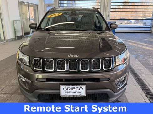 Used 2019 Jeep Compass Latitude w/ Cold Weather Group image 2