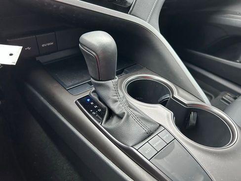 Used 2023 Toyota Camry SE FWD image 26